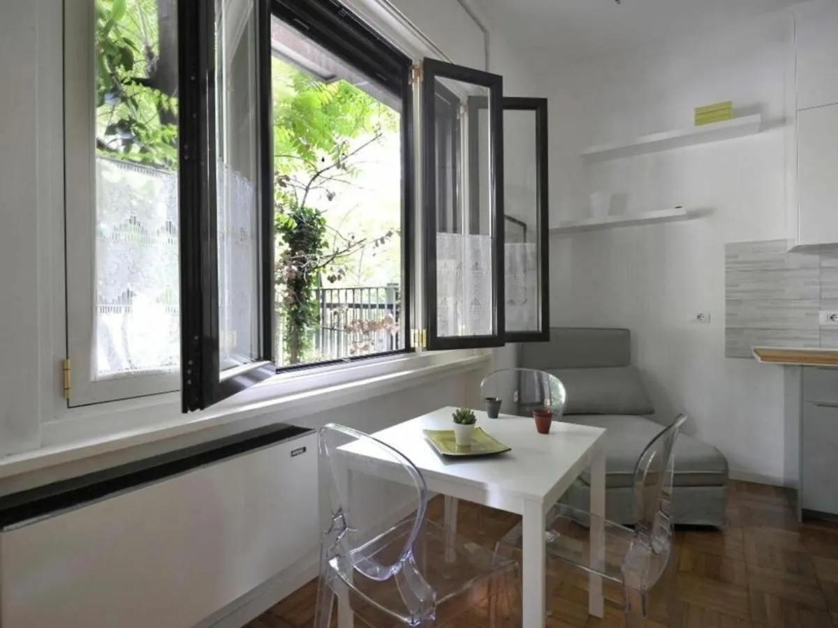 Antonio Banfi Daire Milano